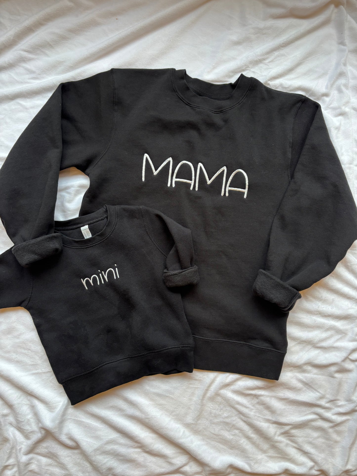 "Mama" Embroidered Sweatshirt